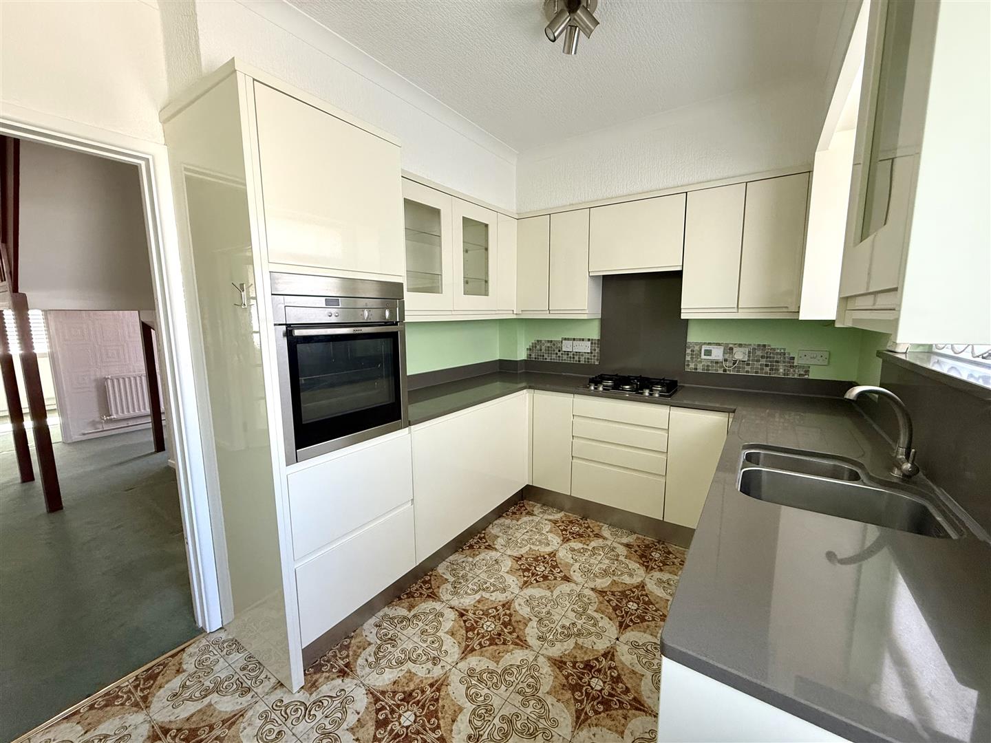 Venables Close, Fforestfach, Swansea, SA5 5BY